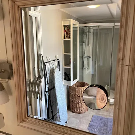 Leilighet Tidligere Stall Omgjort Til Koselig Hjem I Sentrum *
