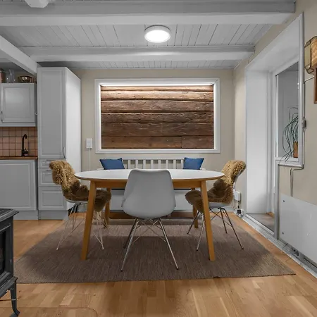 Tidligere Stall Omgjort Til Koselig Hjem I Sentrum Tromsø